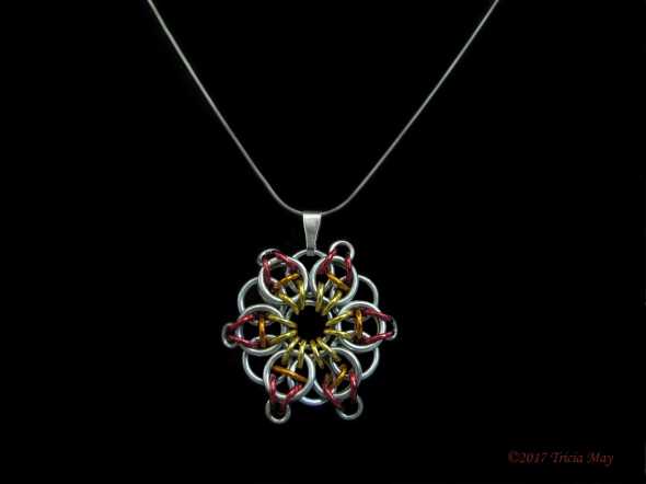 Pendant-yellow-orange-red ©